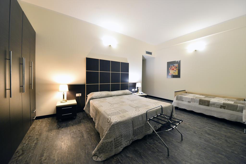 Hotel Ferrari Chiavari Exterior photo